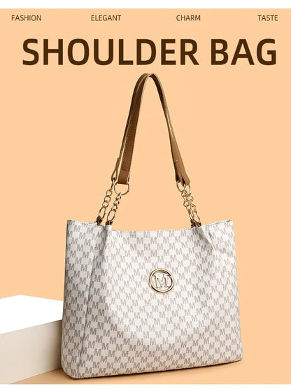 Fashion Letter Pattern Tote Bag with Charm, 2026 New Style Casual Large Capacity Shoulder Bag for Women Simple All-match Handbag